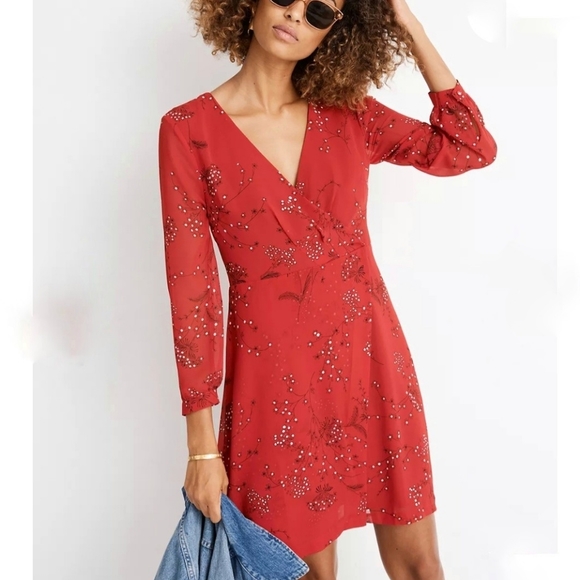 Madewell Dresses & Skirts - Madewell red floral wrap front mini dress sz 8